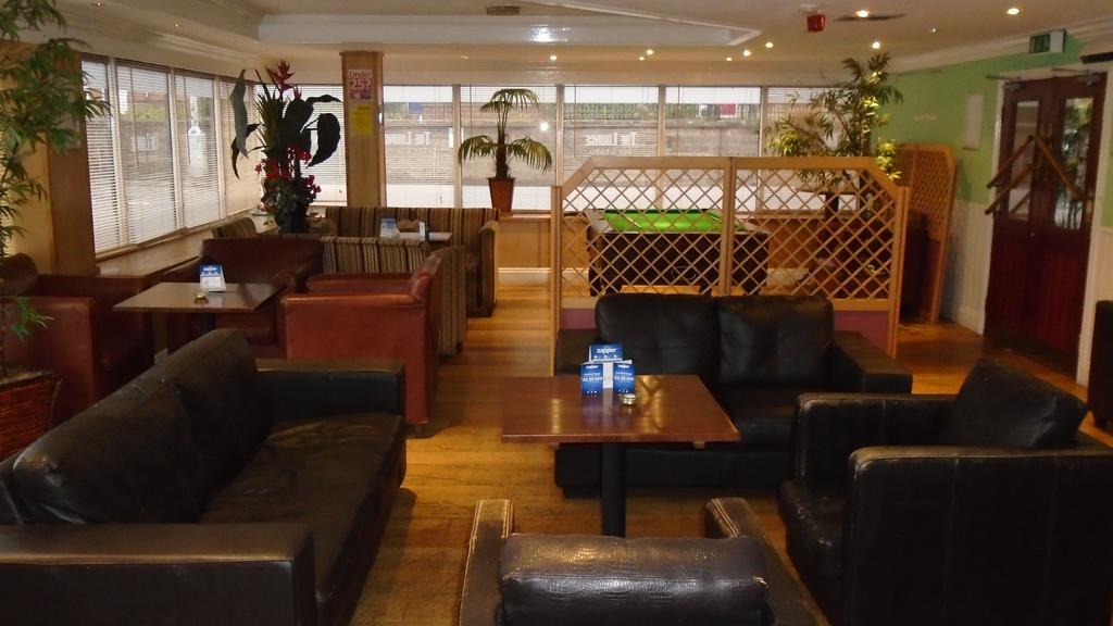 St Peter'S Quarter Hotel Дарби Екстериор снимка