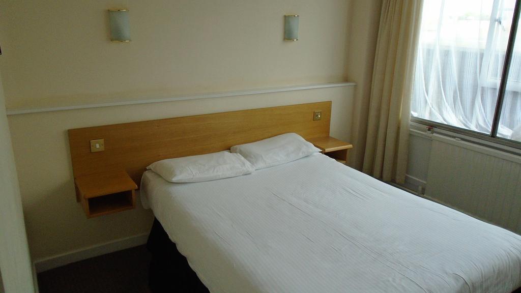St Peter'S Quarter Hotel Дарби Стая снимка